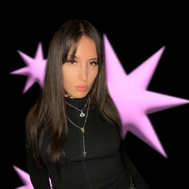 Camila G. - Freelance Social Media Freelancer