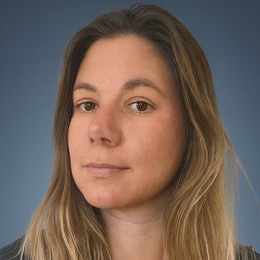 Stefany S. - Freelance Graphic Designer