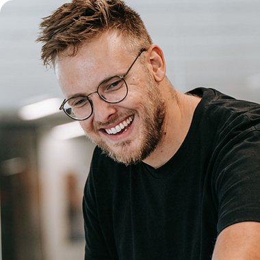 Ruben V. - Freelance Videographer