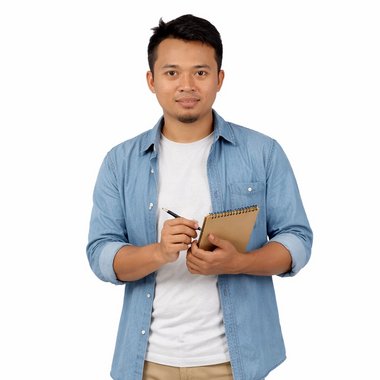 Edwin P. - Freelance Graphic Designer