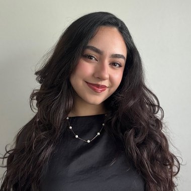 Daniela A. - Freelance Designer