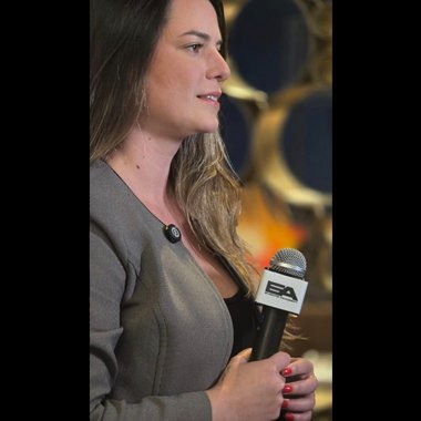 Larissa M. - Freelance Film Producer