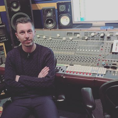 Daniel D. - Freelance Mixing Engineer