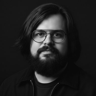 Julio G. - Freelance Creative Director