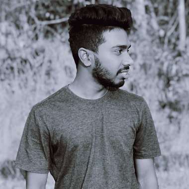 lelwyn V. - Freelance Web Designer