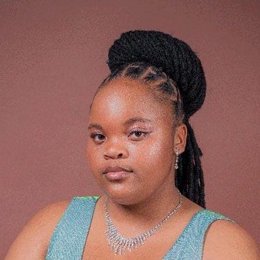 Thandolwethu K. - Freelance Community Manager