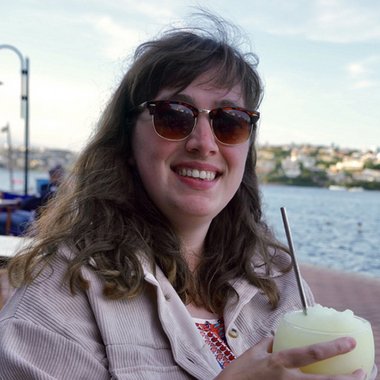 Ellie T. - Freelance Content Creator