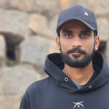 Paras A. - Freelance Web Developer