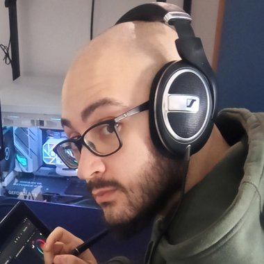 Alarico S. - Freelance Graphic Designer