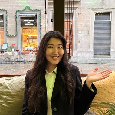 Adina S. - Freelance Graphic Designer