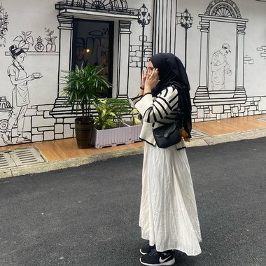 Hazira H. - Freelance Illustrator