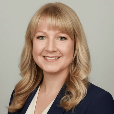 Karine M. - Freelance Marketing Strategist