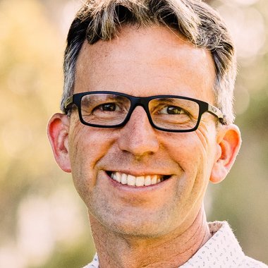 Stephen E. - Freelance Film Producer