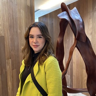 Pietra N. - Freelance Brand Designer