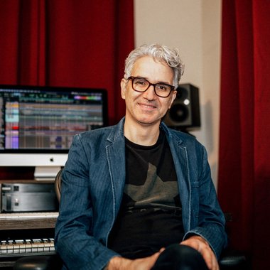 Alexis C. - Freelance Bassist