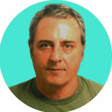 Cristiano F. - Freelance Graphic Designer