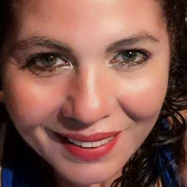 Lena B. - Freelance Brand Designer