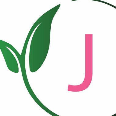 Sandrine B. - Freelance Social Media Manager