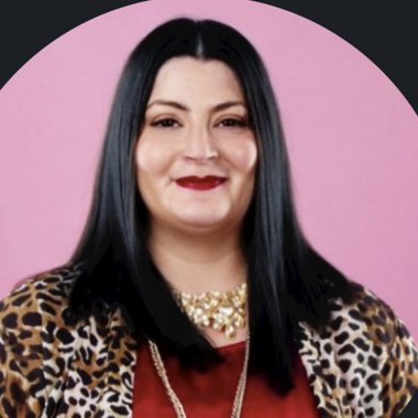 Jennifer V. - Freelance Costume Designer