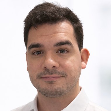 Fernando V. - Freelance Mixing Engineer