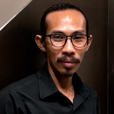 Ujang Y. - Freelance Graphic Designer