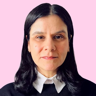 Barbara V. - Freelance Designer