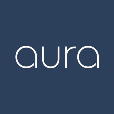 aura l. - Freelance Designer