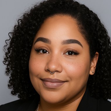 Idia B. - Freelance Content Creator
