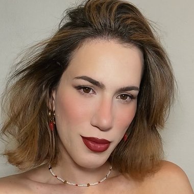 Lis F. - Freelance Illustrator