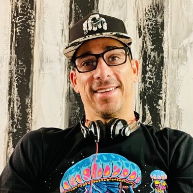 Marc P. - Freelance Designer