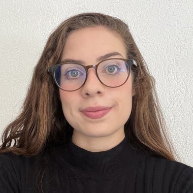 Naira Z. - Freelance Content Producer