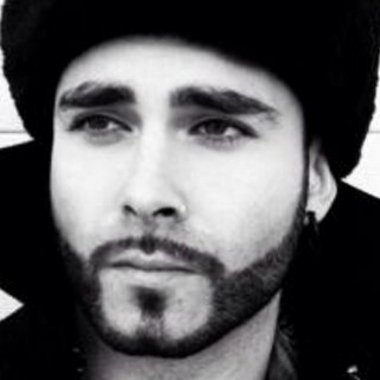 Mark P. - Freelance Graphic Designer