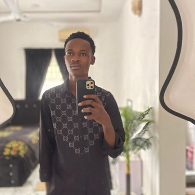 Emeanu D. - Freelance Ux Designer