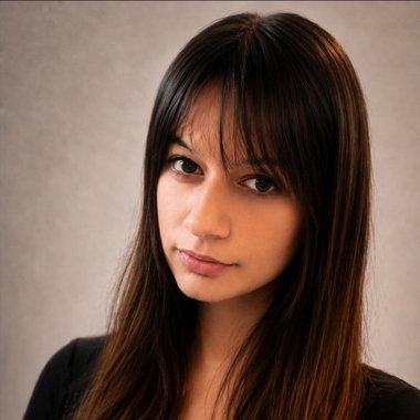 Alexus W. - Freelance Graphic Designer