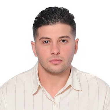 Elus S. - Freelance Photographer