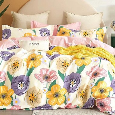 Maleeha S. - Freelance Textile Designer