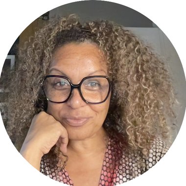 Michi L. - Freelance Podcast Producer