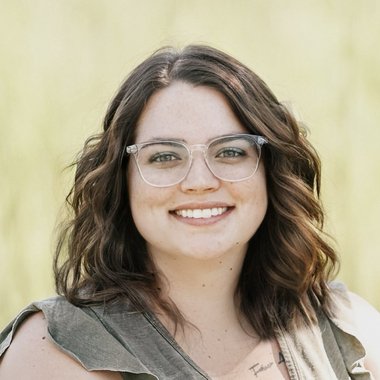 elizabethgross - Freelance Graphic Designer