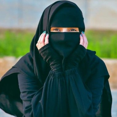 Uzma H. - Freelance Web Designer