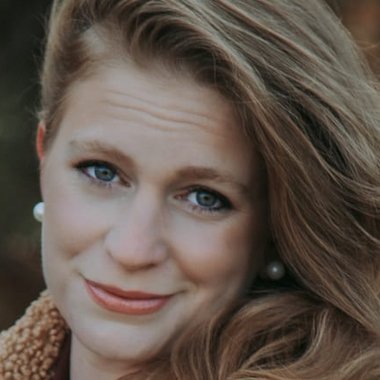 Cassandra B. - Freelance Musician