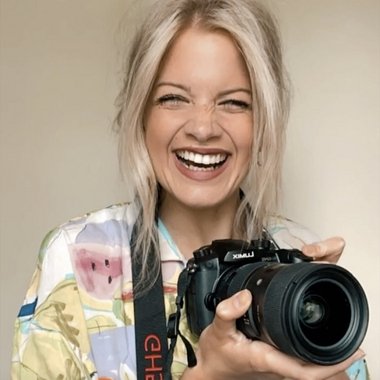 Tess R. - Freelance Camera Operator