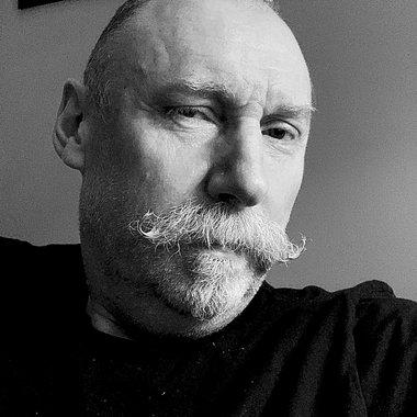 Slava - Freelance Graphic Designer