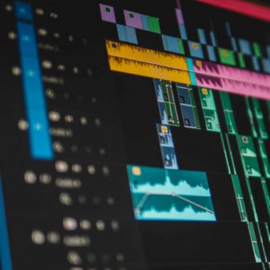 Henri F. - Freelance Video Editor