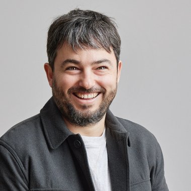 Manel M. - Freelance Graphic Designer