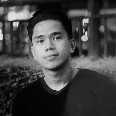 Armando C. - Freelance Brand Designer