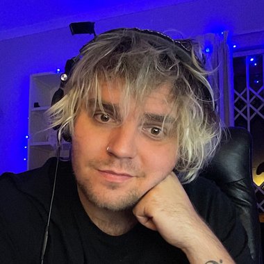 Steven J. - Freelance Podcast Producer