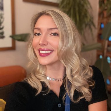 THAÍS L. - Freelance Illustrator