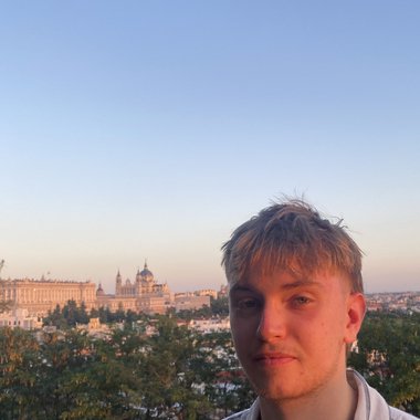 Daniel H. - Freelance Content Producer