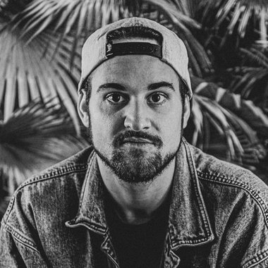 Yannik N. - Freelance DJ