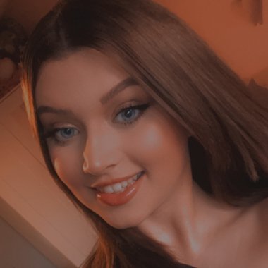 Connieash2035 - Freelance Writer